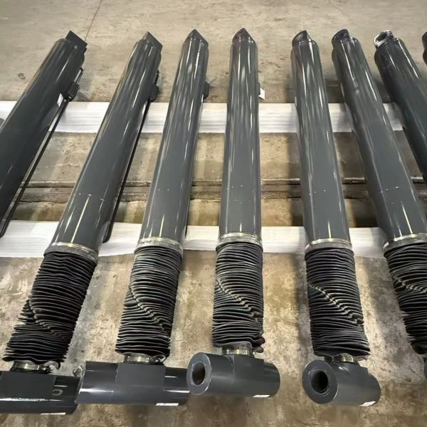 ODM High Tonnage Luffing Hydraulic Cylinder With Hard Chrome Plated Surface High Pressure