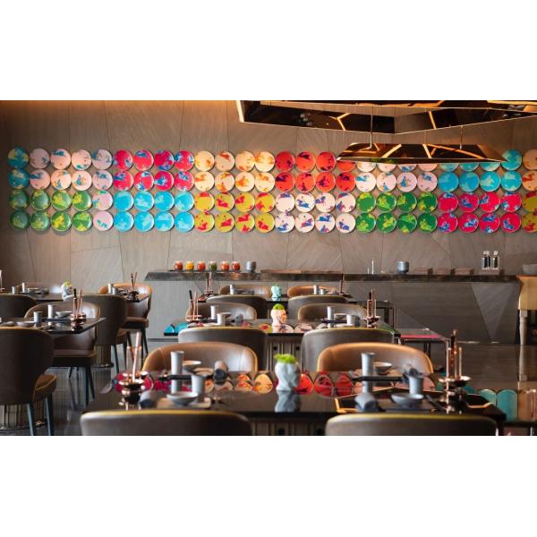 Ensemble de meubles d'hôtel-restaurant en bois massif avec table à manger électrique