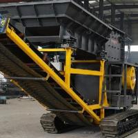 concasseur à marteaux mobile monté sur des rails de la chenille 240t/H pour les carrières globales