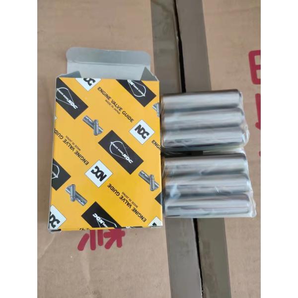 4D105 6D105 6136-19-1330 Komatsu Excavator Engine Parts Valve Guide