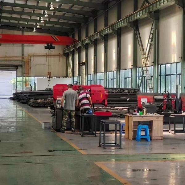 Barre d'acier inoxydable laminée à chaud Rod Grade 303 304 316L 410 416 440C