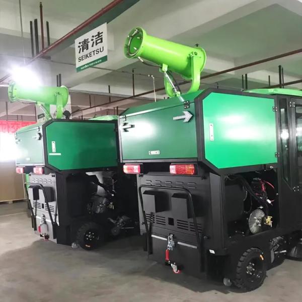 DQS20  78.7 inch Cleaning Width Fully Enclosed Sweeper with fog cannon machine