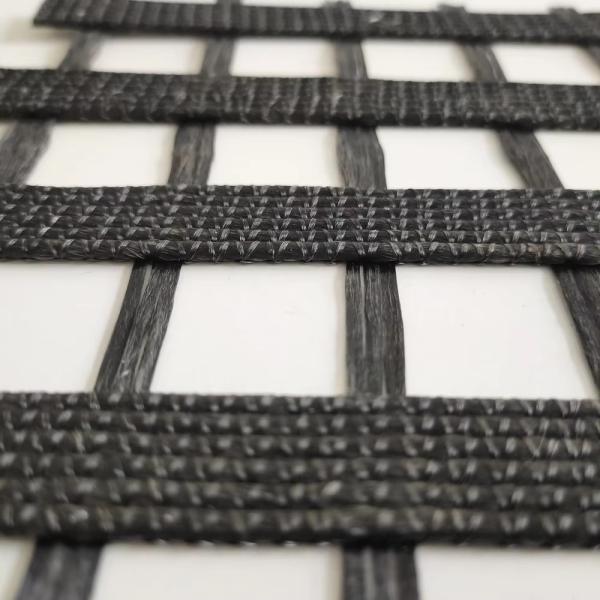 PET Biaxial 100-100KN/M Polyester Geogrid  Road Foundation Soil Reinforcement 
