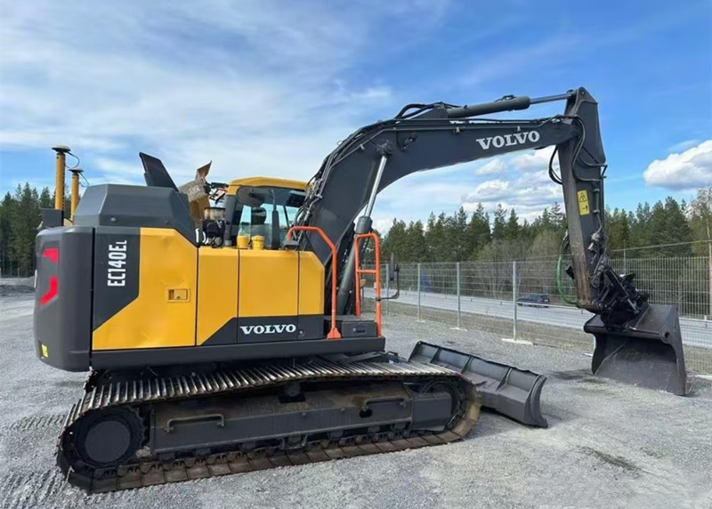 Низкая цена Использованный VOLVO EC140 140B Crawler Excavator Дешевая машина