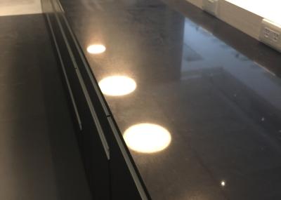 Decoração home bancadas de pedra artificiais afiadas da cozinha de quartzo do revestimento
