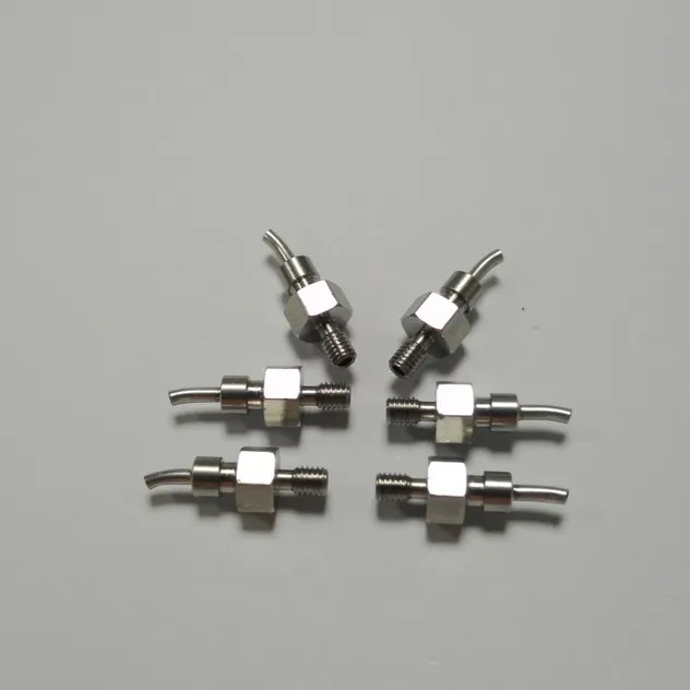 Personnalisation d'accessoires CNC : Aiguille de pulvérisation médicale à double tube plié en acier inoxydable 304