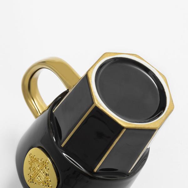 Customized Gold Handle Mugs With Gold Nameplate In Durable Earthenware / Stoneware / Porcelain
