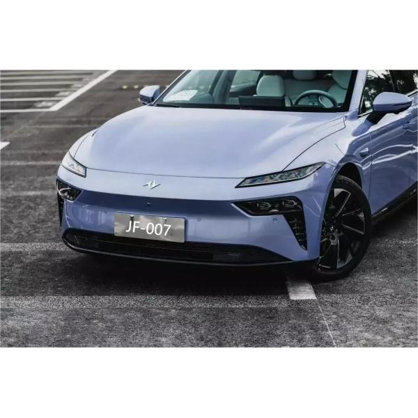 007 DongFeng Pure Electric Racing Car Wheelbase 2915MM  range 530KM