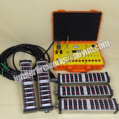 Fogos de artifício profissionais que ateiam fogo à máquina dos fogos de artifício de Salvo Fire Step Wire Control do fogo rápido do sistema 100cues