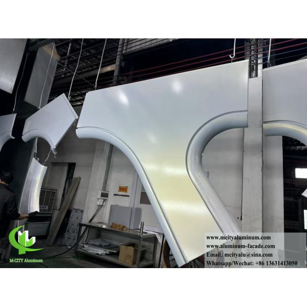 Panneaux d'aluminium hyperboliques revêtement de façade métallique à double courbure
