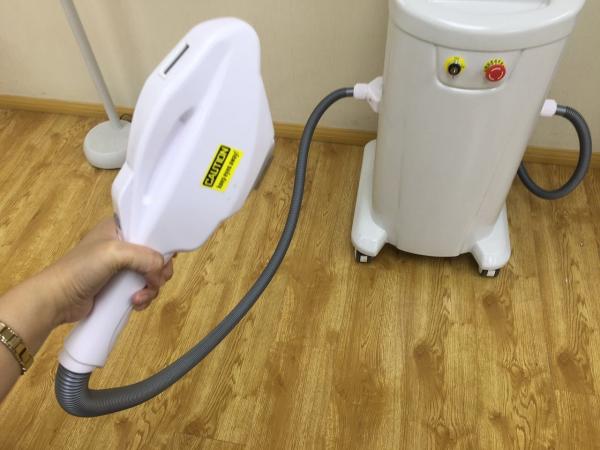 Máquina profesional de la luz IPL RF de E, pantalla táctil multifuncional de la máquina del cuidado de piel