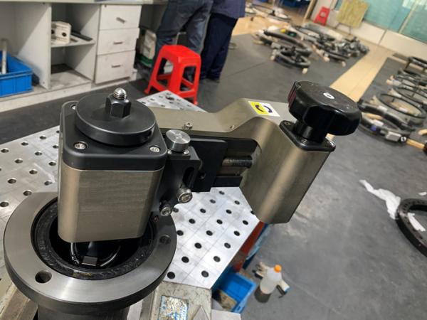 Internal Clamping Facing Dia 1.07-14'' Manual Flange Facing Machine