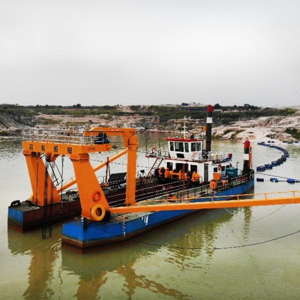 Solid Capacity 600m3/H Discharge Distance 1500m Length 38m Sand Dredger with CE/ISO
