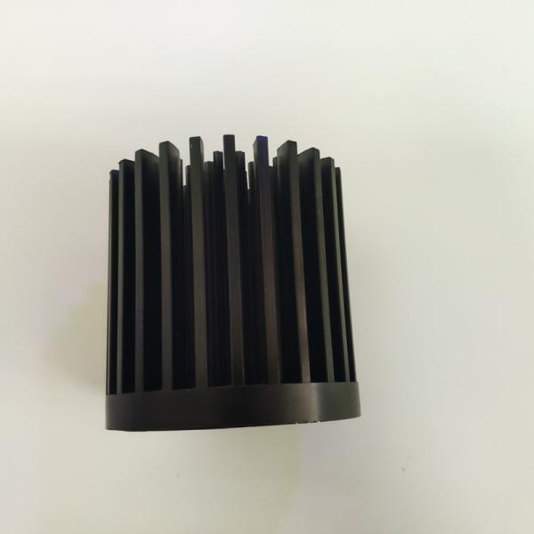 O costume expulsou o dissipador de calor de forjadura frio de alumínio para o diodo emissor de luz anodizou o dissipador de calor grande de forjadura frio do metal