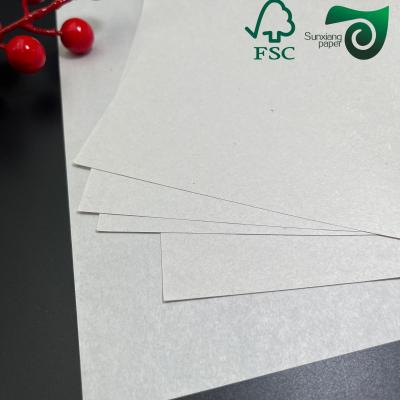 Papier d'impression en pâte de bois vierge de qualité AA 680 mm 1000 mm 45 gm Feuilles blanches de papier journal
