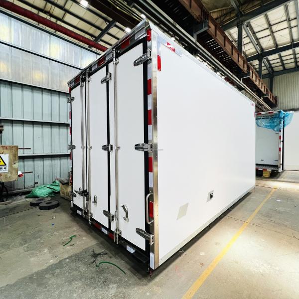 Fuel 20ft FRP Refrigeration Truck Box Body For Howo Shacman Models 5 Fold EPDM Sealing