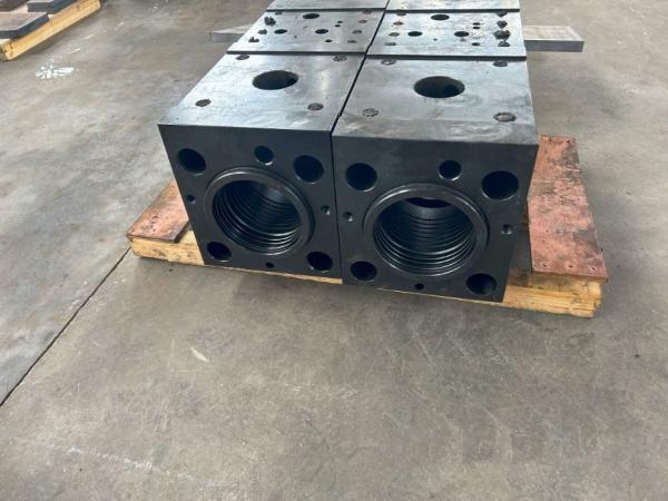 SB151 Tool Chisel 175mm SOOSAN Breaker Spare Parts Rock Breaker Hammer Top Middle Cylinder Body