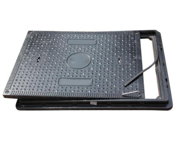 Couverture composite de conduit pour les solutions de drainage médian des autoroutes
