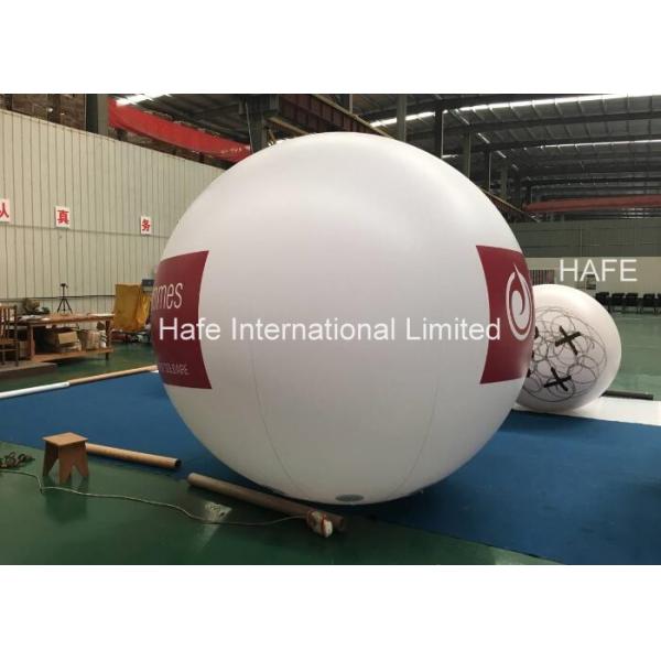 Las luces de tierra del globo del helio de la ejecución que vuelan resplandor llevado hinchan el diámetro de los 2.8m