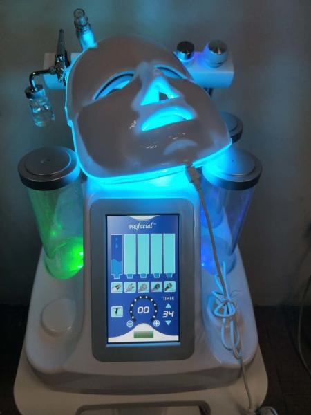 A máquina Multifunction 7 da beleza em 1 Dermabrasion descasca a máquina facial