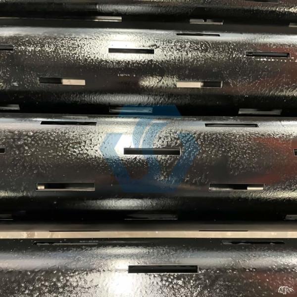 API 5CT Agua caliente Fuente geotérmica de aguas calientes Pozo de deshidratación láser de metal con ranuras Tubo de pantalla con ranuras Control de arena de petróleo Espiral geológica con ranuras