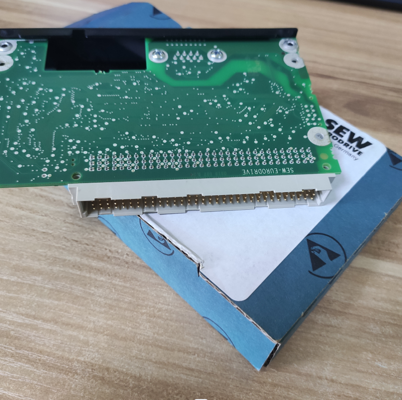Оригинальный немецкий шлюз Sew DFP21B Profibus 4 ~ 20 мА