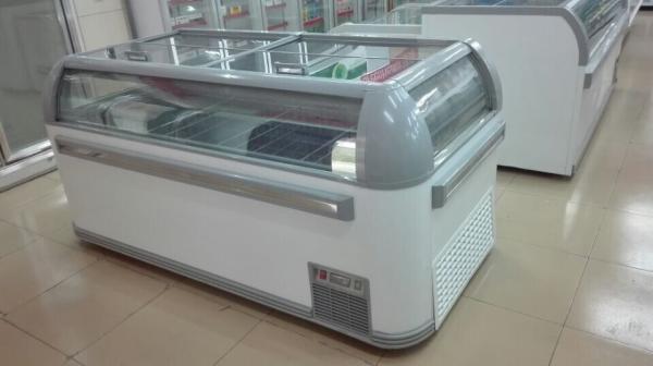 O congelador comercial superior de vidro da ilha AHT da porta deslizante para o automóvel do preto do supermercado degela