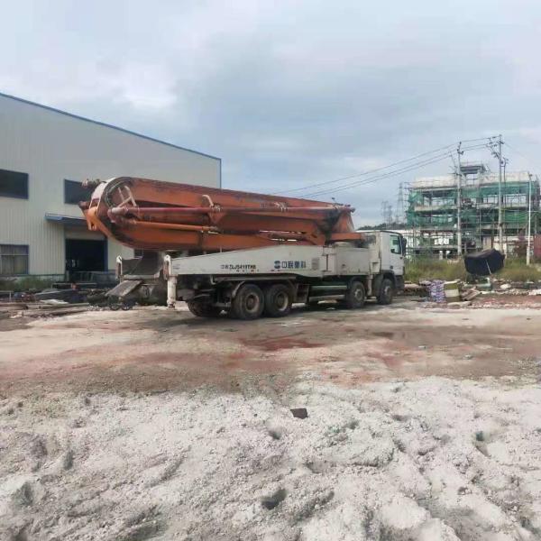Zoomlion 52m Concrete Pump Boom Pump with Feeding Height and Spare Parts Avaliable
