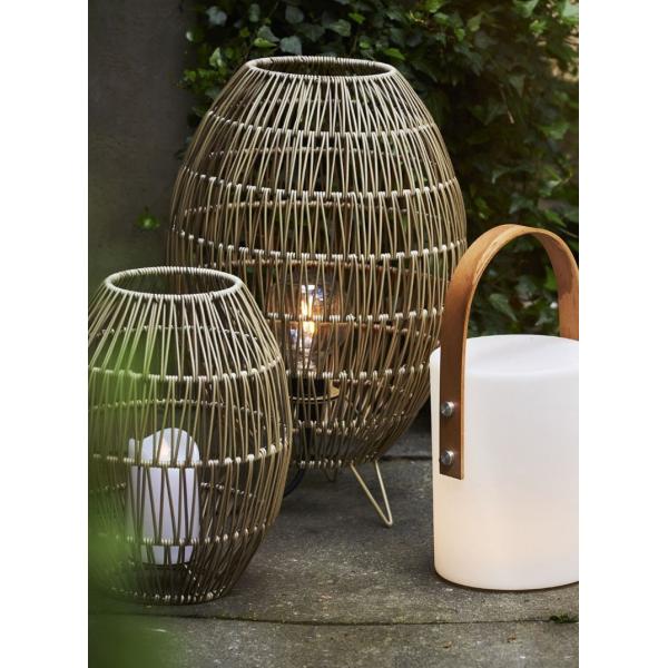 Ip44 LED Rattan Standing Lamp Shade For Garden Swimming Pool