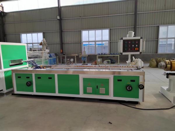 WPC Wood Plastic Sheet Extrusion Line 300kg/H Guardrail Sheet Roll Forming Machine