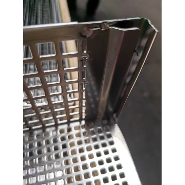 1.5mm Thick Square Hole Perforated Sheet Metal Sheet Silver