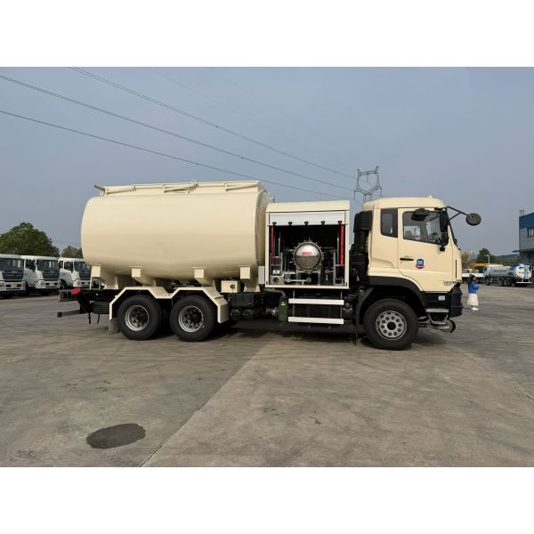 HOWO Plane Fuel Tanker Aircraft Refueling Jet A1 Truck