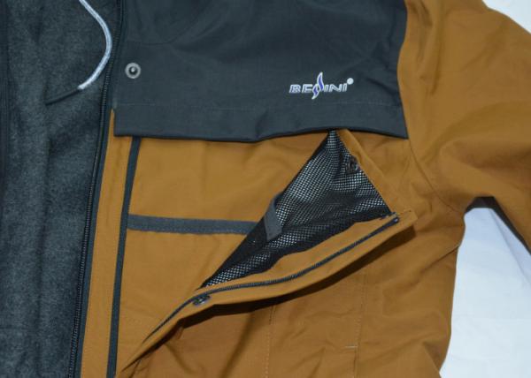 Water And Wind Proof Outdoor Clothing Two Pieces Jacket With Hood