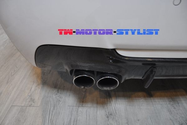 Губы зада волокна углерода М-техника БМВ Э92 - изумительный дизайн