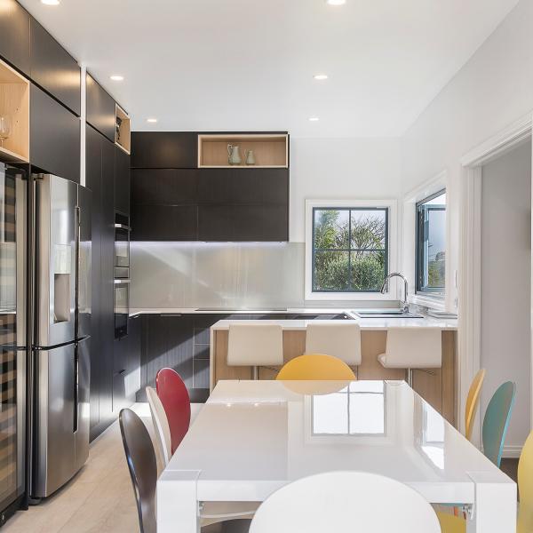 Black wood texture Timber Veneer U Shaped Modular Kitchen