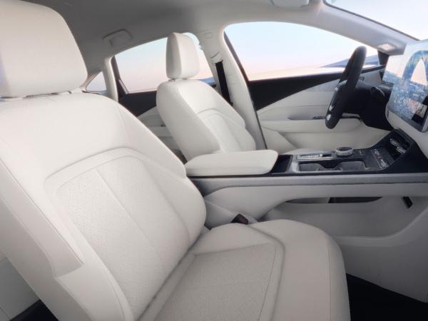 Novo carro elétrico 2024 veículo híbrido carros elétricos 4 portas 5 assentos em estoque para Wuling Xingguang Phev
