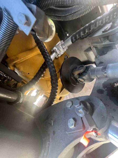 Velocidade carregador de segunda mão com 3,3 M3 Capacidade de balde 38,1 Km/h Velocidade máxima e 262 HP Potência