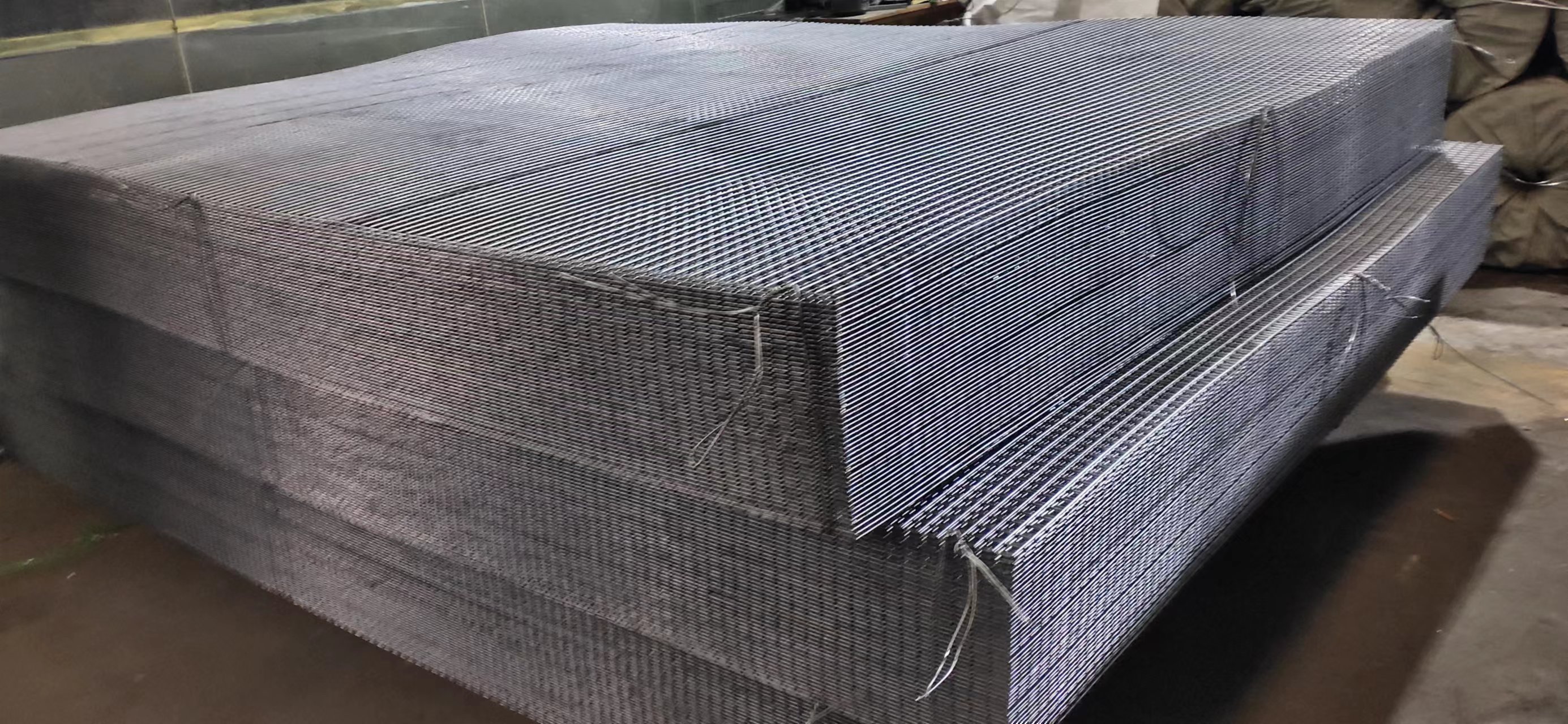 3.4mm Wire*15cm Mesh *1.22*2.44 Черная сварная проволочная сетка для Канады