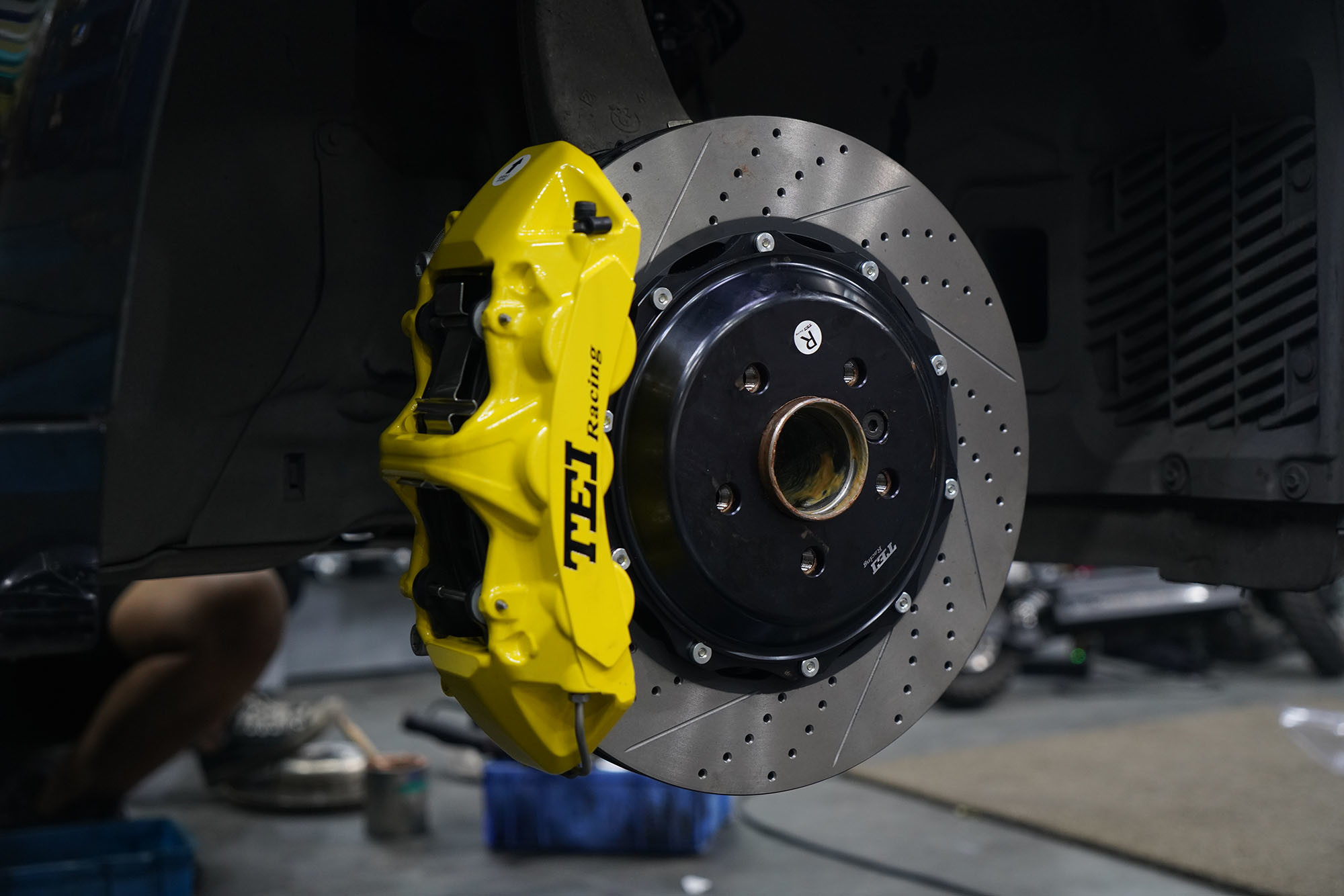 BMW F10 F11 F07 F18 S60 6 поршневый кованый калибр тормозный комплект 20 дюймов Переднее колесо