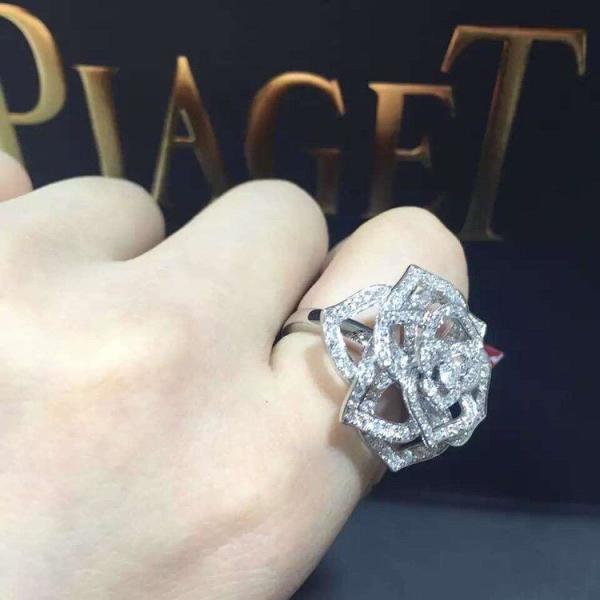 Piaget brand jewelry Rose ring in 18K white gold set with 143 brilliant-cut diamonds (approx. 1.20 ct).