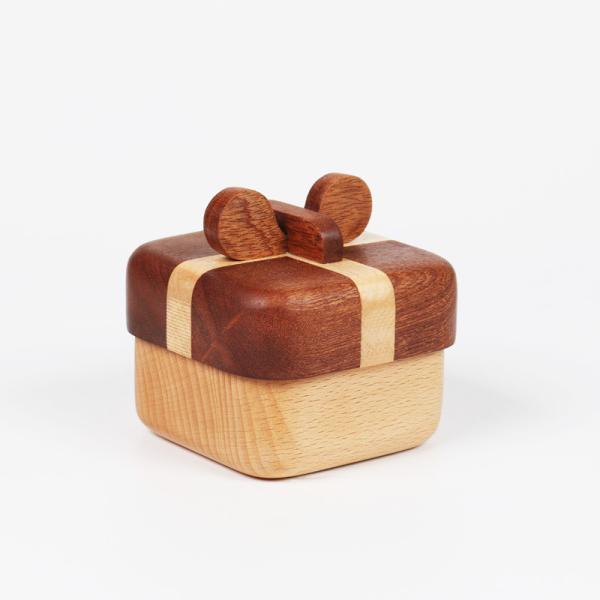 Wooden box with lid  ring box Wedding diamond ring jewelry gift box