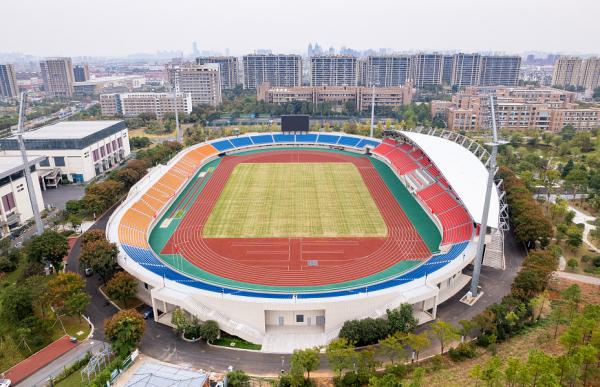 Odorless Breathable Plastic Running Track Mixed EPDM Spray Coating Jogging Track
