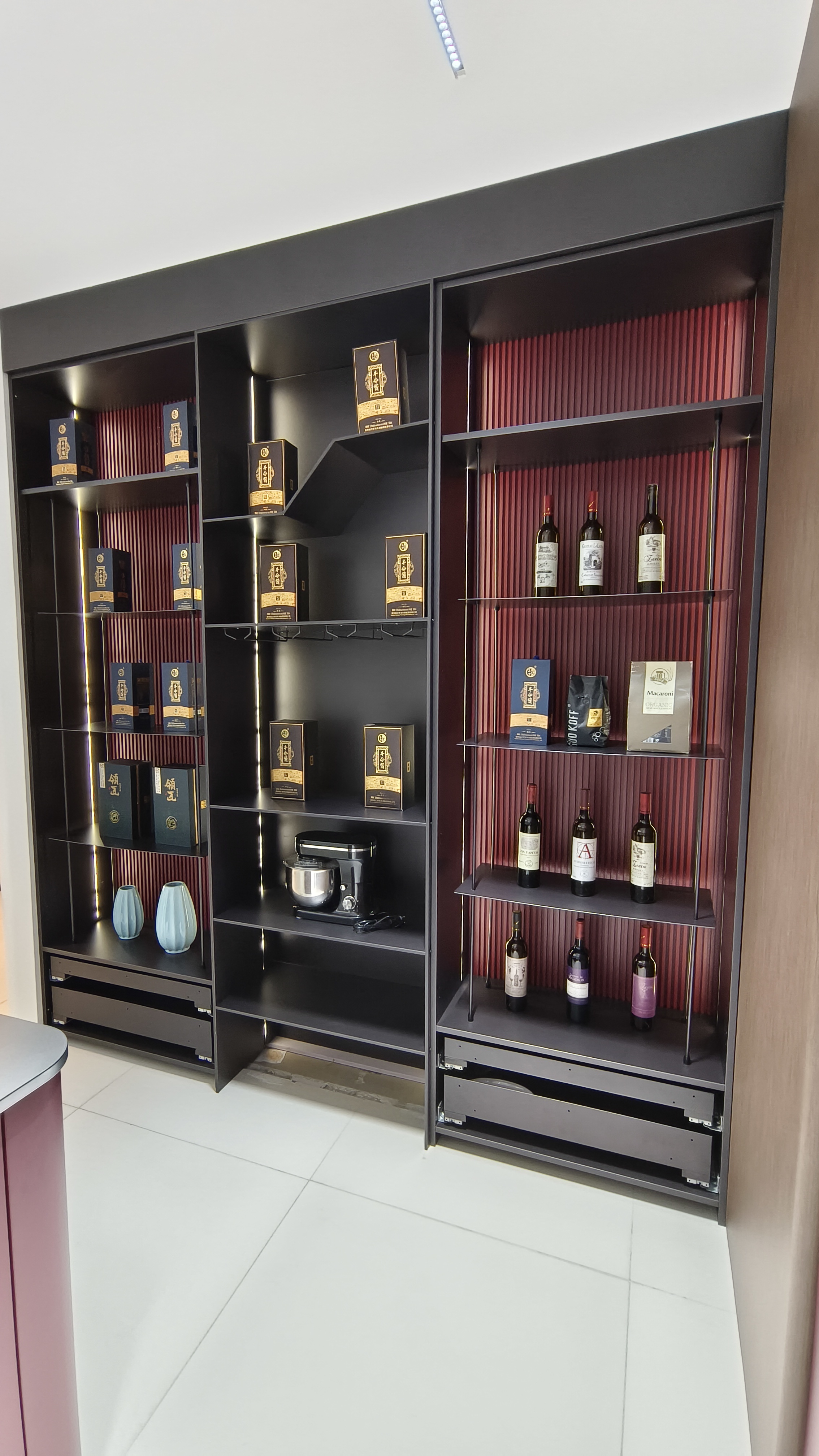 Stainless Steel Wine Cabinet Odor Resistant With Glass Door LED Lighting