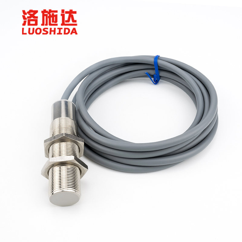 M18 Capacitive Proximity Sensor for Liquid Tank Water Level Monitoring with Stainless Steel Housing 5mm 8mm 16mm Sensing Distance NPN PNP Output
