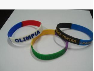 Compact Printed Silicone Wristbands Bracelets Memorable Custom Rubber Bracelets