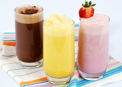 White Bakery Emulsifiers Distilled Monoglycerides Food Additive GMS 40% With Foaming Effect