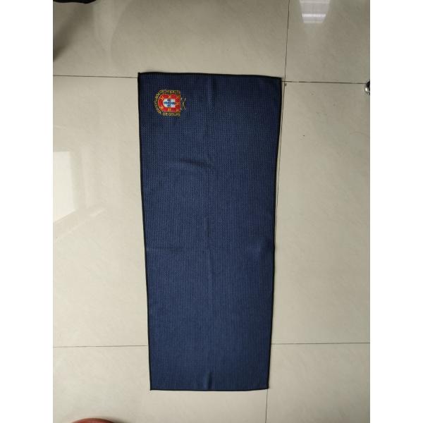 Good ventilation custom design microfibre embroidered waffle beach towel