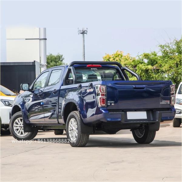 Vente à chaud d'usine Isuzu 4*4 All Drive Pickup Truck Livraison de camions de marchandises Transporteur