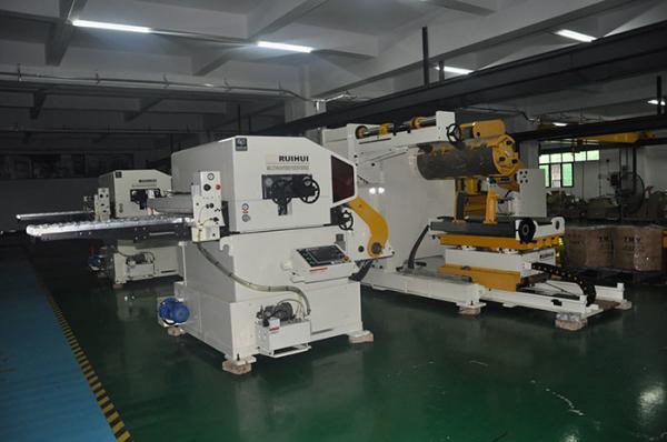Rotary Roller Feeder Steel Coil Uncoiler Flat Metal Material Leveling Machine Automatic