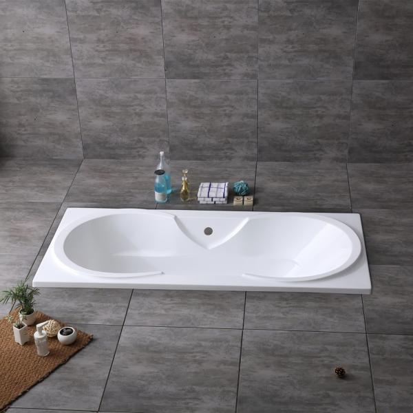 Hand Control Indoor Tub with Acrylic Bathtub Center Waste Hole Design and Function